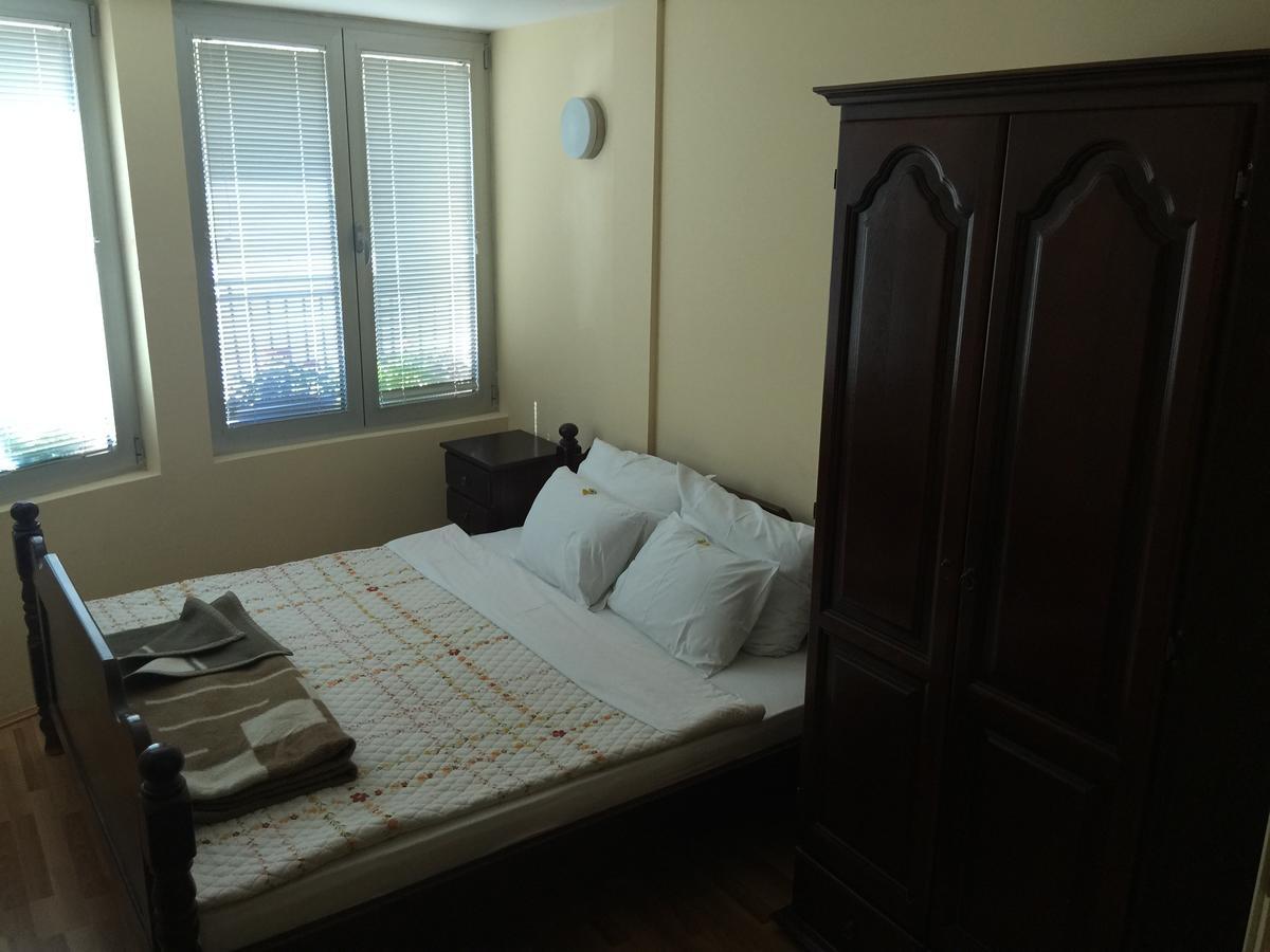 Bed&Breakfast Karavan Raška Exteriör bild