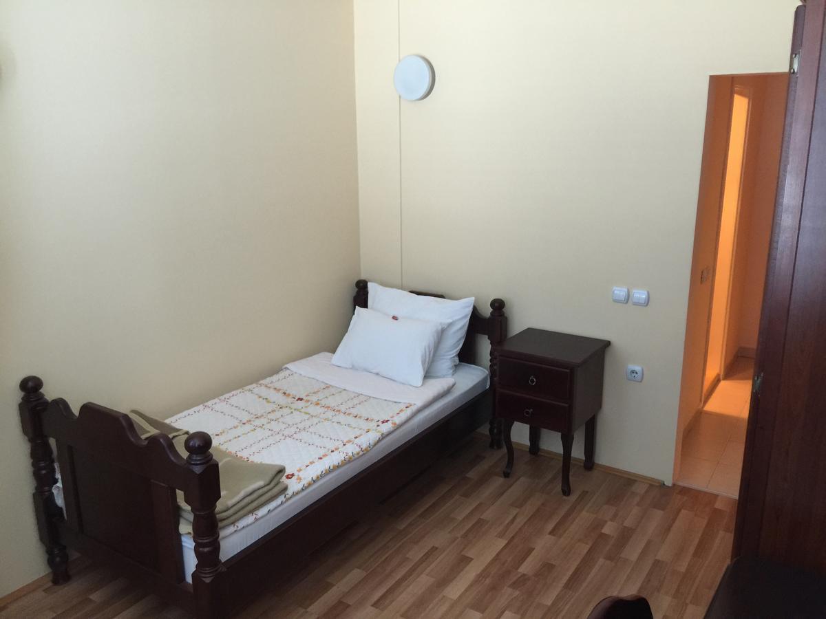 Bed&Breakfast Karavan Raška Exteriör bild